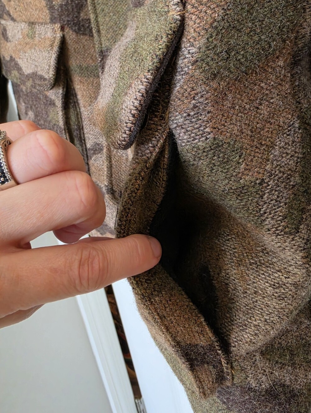 L.L. Bean Wool Camo Hunting Jacket Mens Large Insulated Field Coat Gorpcore - Picture 4 of 16